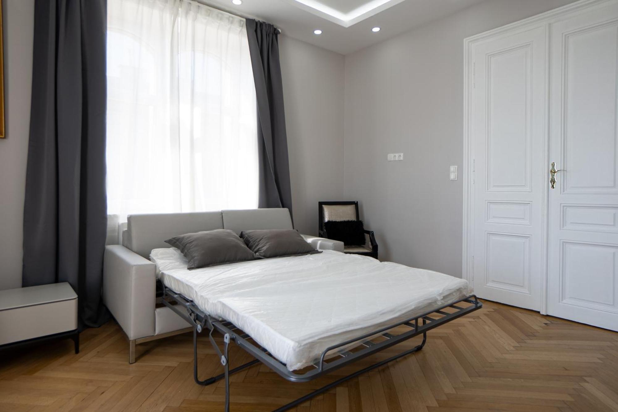 Charming 2-Room Apartment With Balcony, 15 Min To Center Wiedeń Zewnętrze zdjęcie