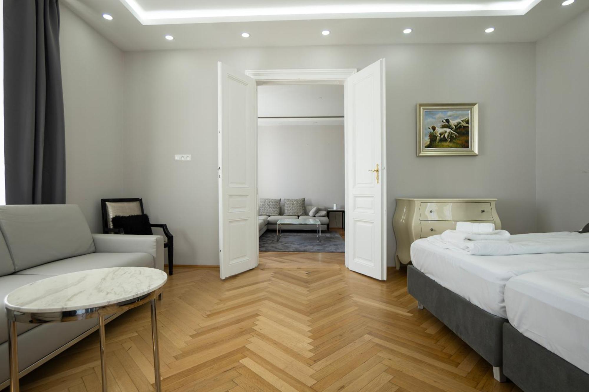 Charming 2-Room Apartment With Balcony, 15 Min To Center Wiedeń Zewnętrze zdjęcie