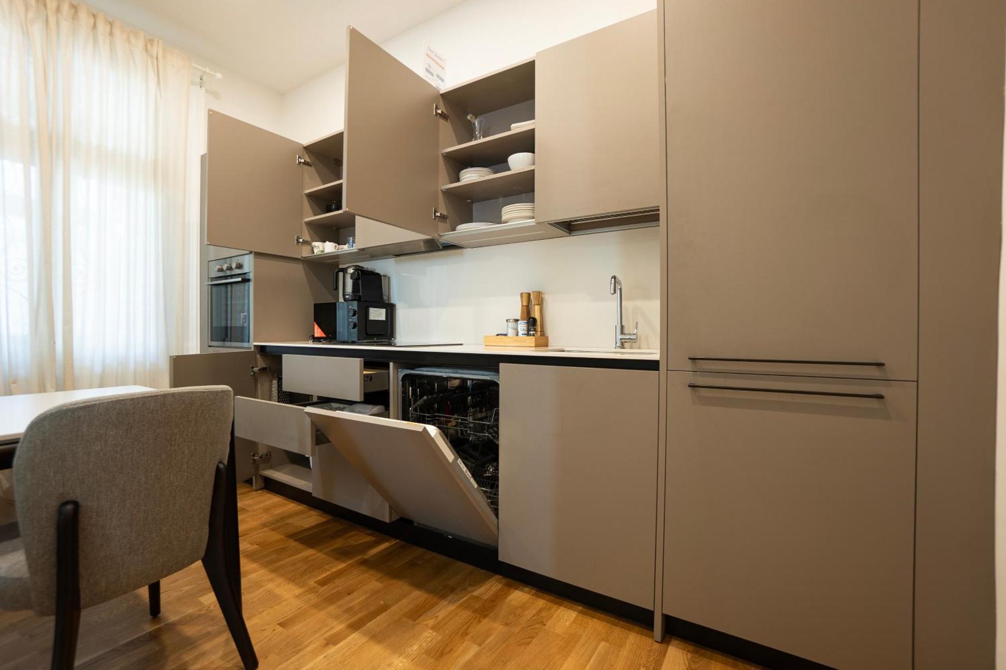 Charming 2-Room Apartment With Balcony, 15 Min To Center Wiedeń Zewnętrze zdjęcie